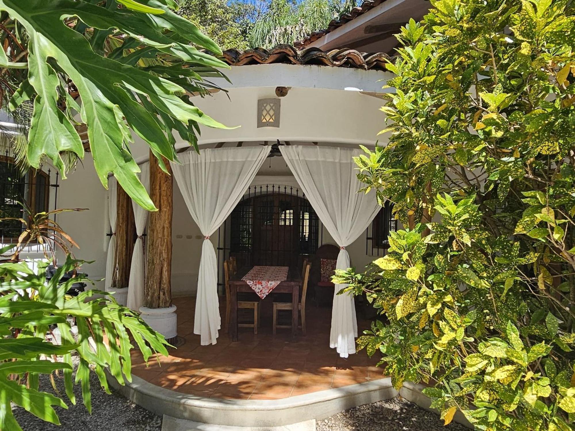 Villa Bruga En Samara Rocks Exterior photo